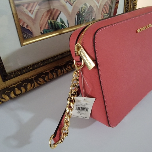 Micheal kors Jet Set Crossbody - Picture 3 of 7